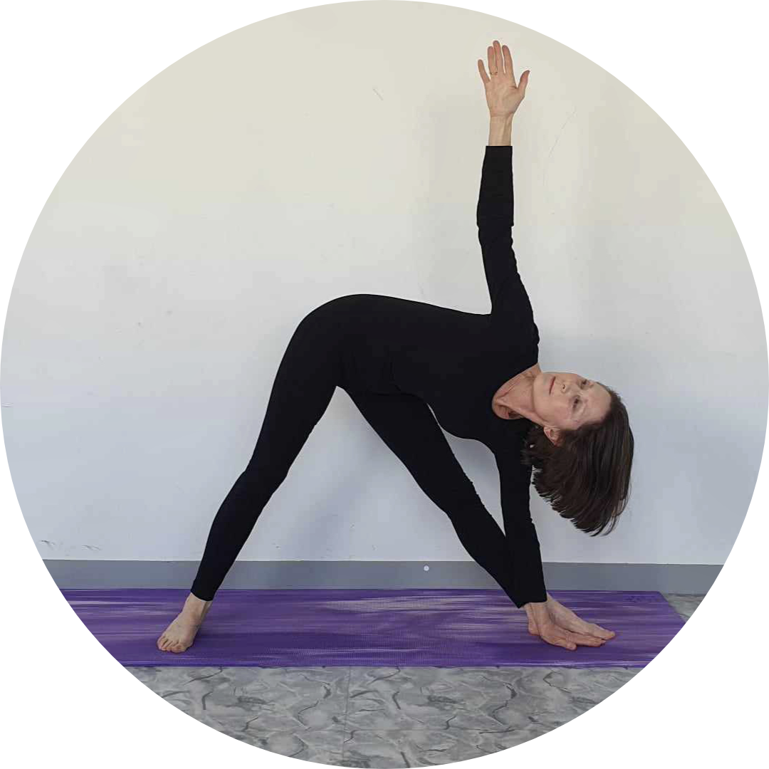 Gabrielle Brousse, professeure de yoga, efait du goga sur Ploërmel.